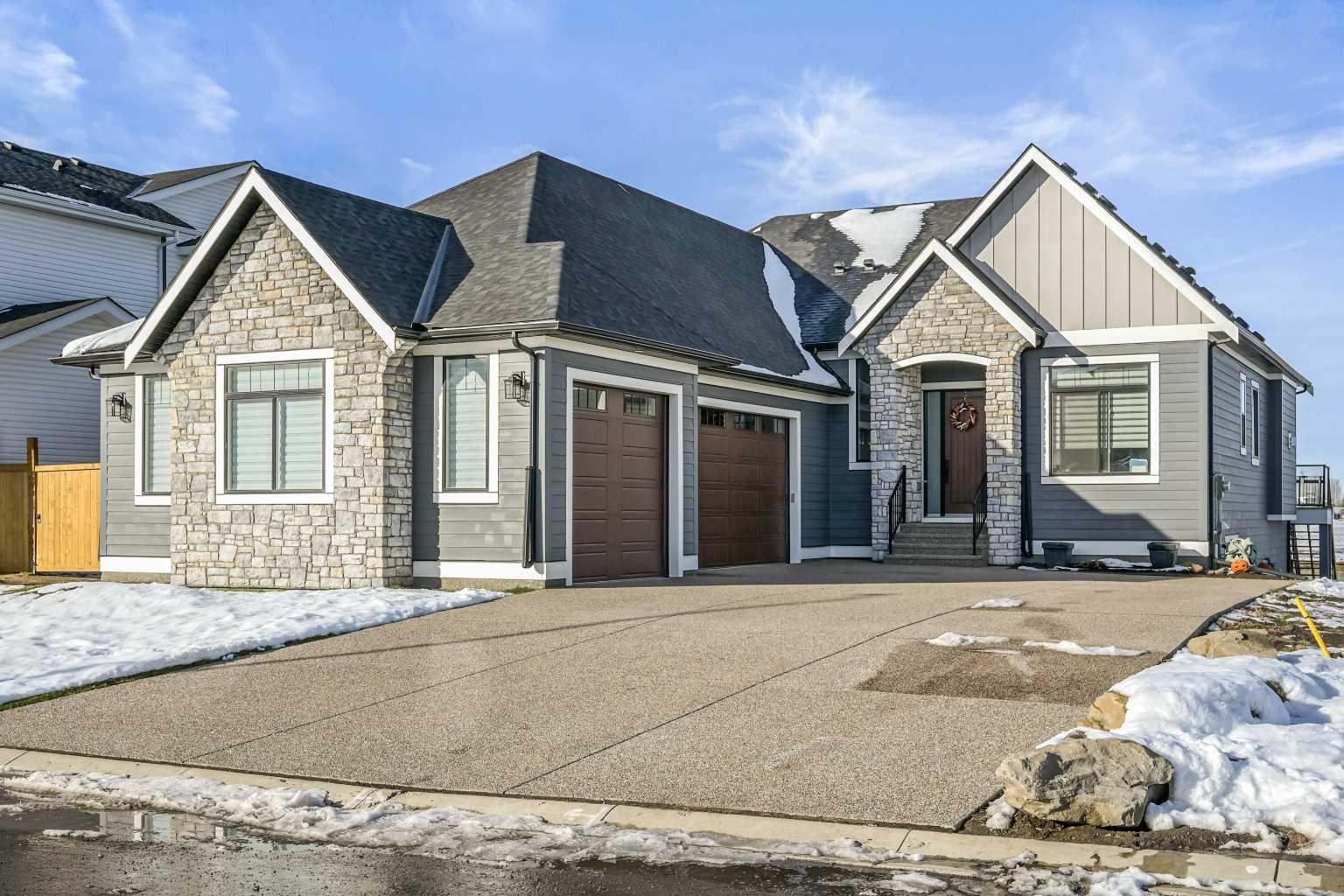 109 North Bridges Bay SW, Langdon, Alberta T0J1X0 Listing History