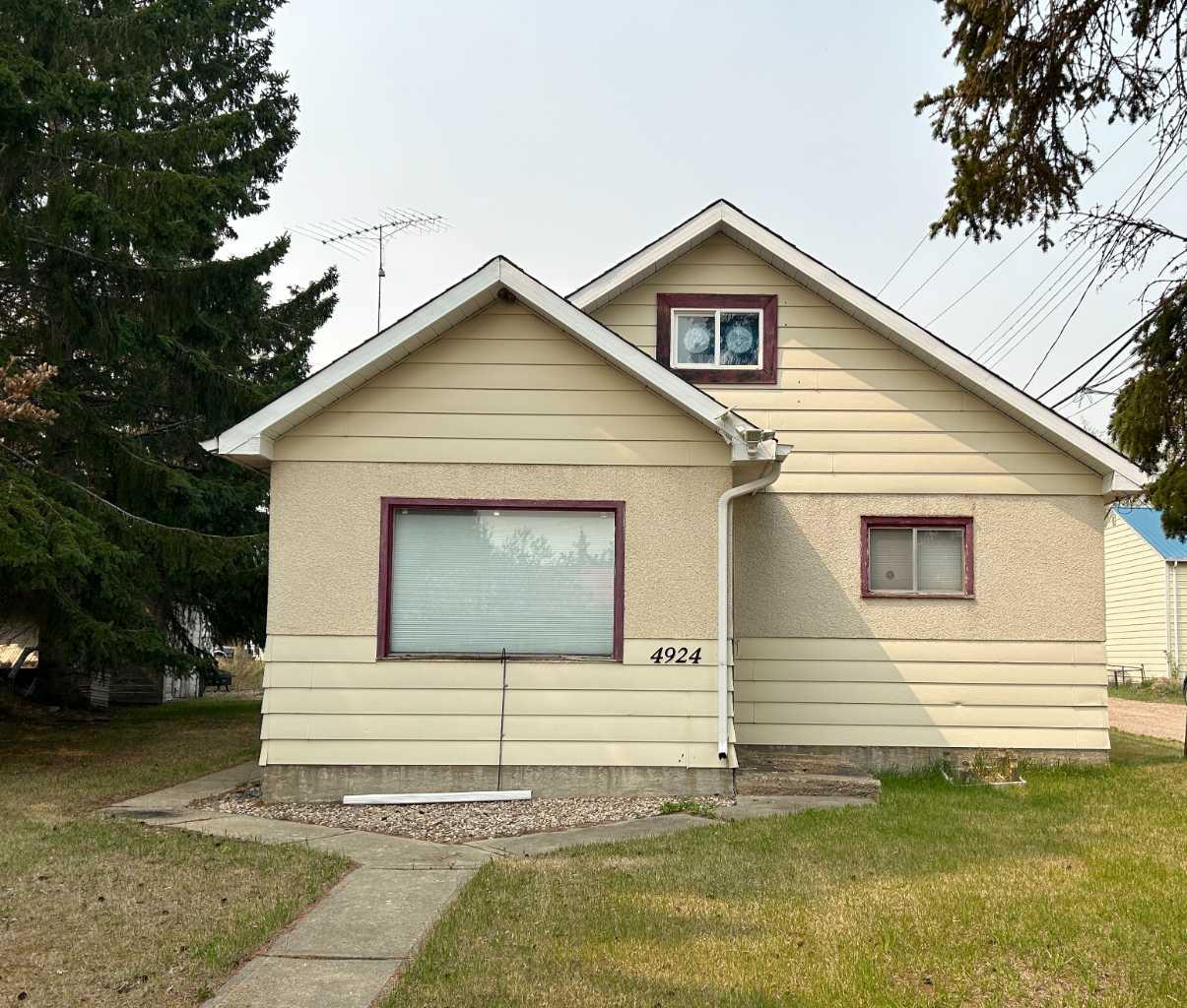 4924 52 Street, Innisfree, Alberta T0B2G0 Sold History HouseSigma