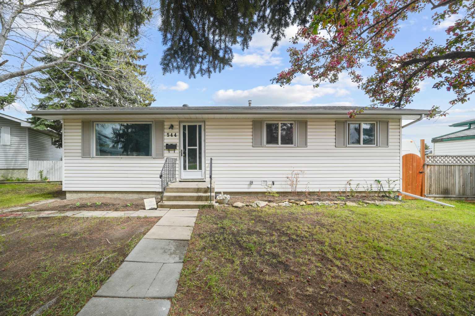 544 Blackthorn Green NE, Calgary, Alberta T2K3X4 Sold History HouseSigma