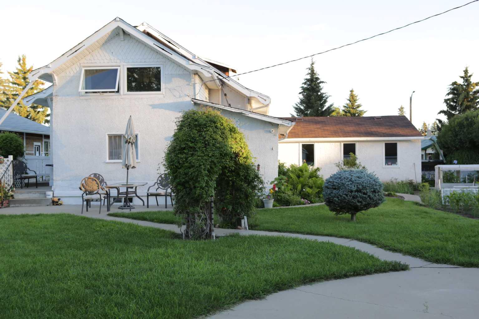 5109 49 Street, Castor, Alberta T0C0X0 For Sale HouseSigma