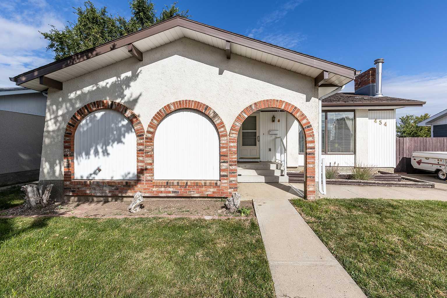 454 Hilton Crescent NE, Medicine Hat, Alberta T1C1E5 For Sale HouseSigma