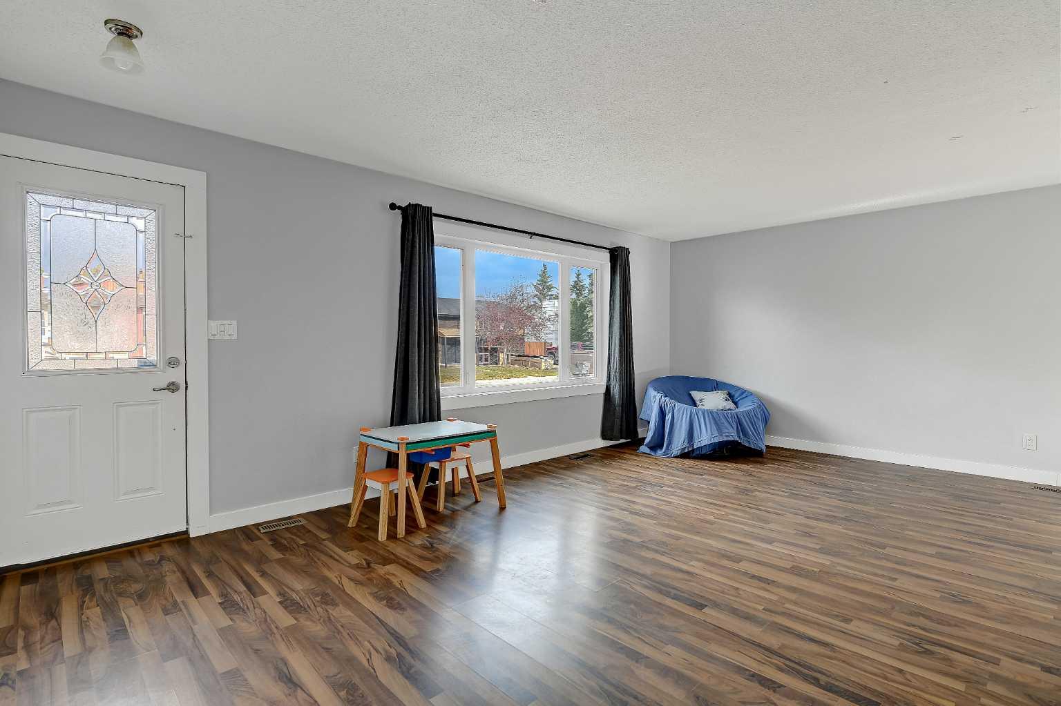 9223 97 Avenue, Grande Prairie, Alberta T8V5K7 For Sale HouseSigma