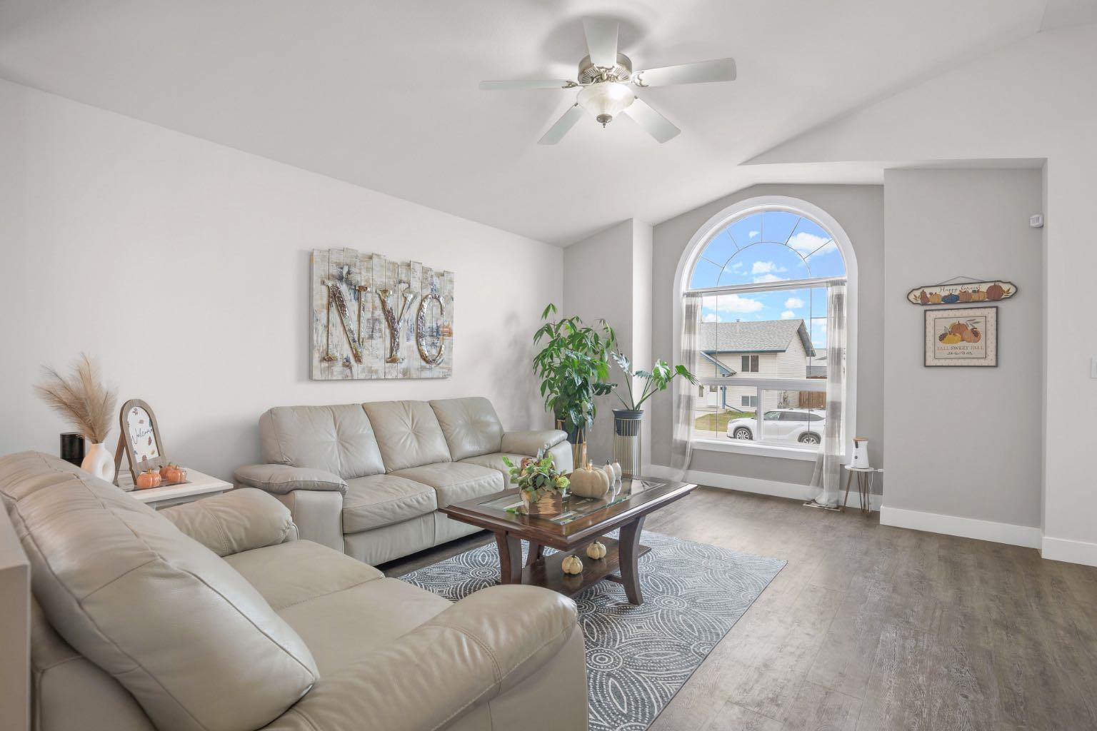 149 Kidd Close, Red Deer, Alberta T4P3X6 For Sale HouseSigma