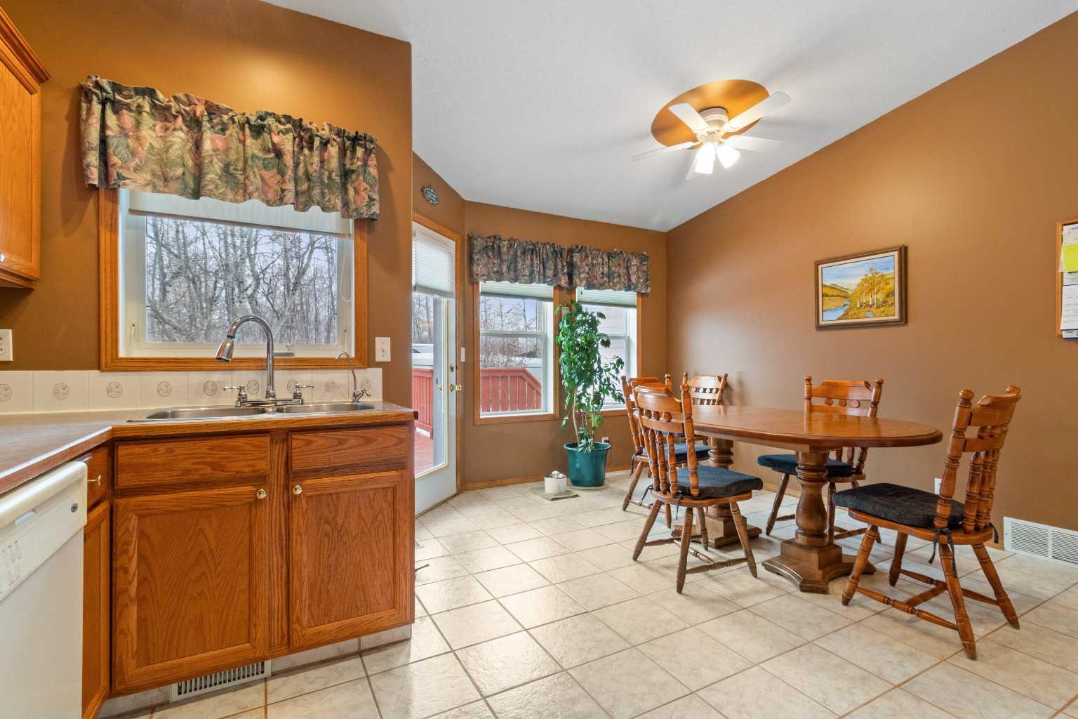 13 Westwood Court S, Sylvan Lake, Alberta T4S1P7 For Sale HouseSigma