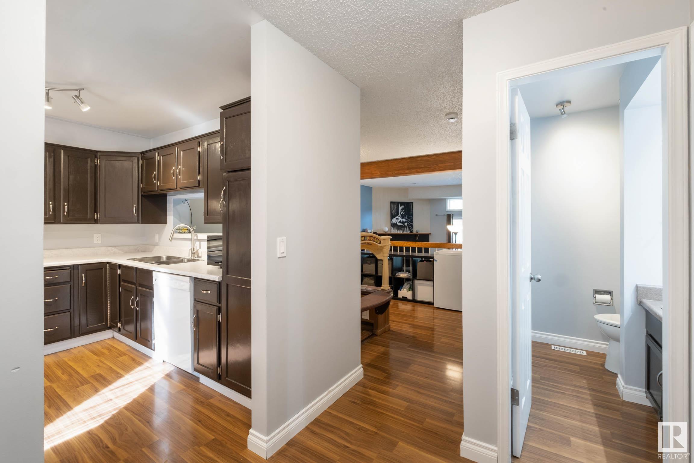 406 LAKESIDE Green, St. Albert, Alberta T8N3T3 For Sale HouseSigma