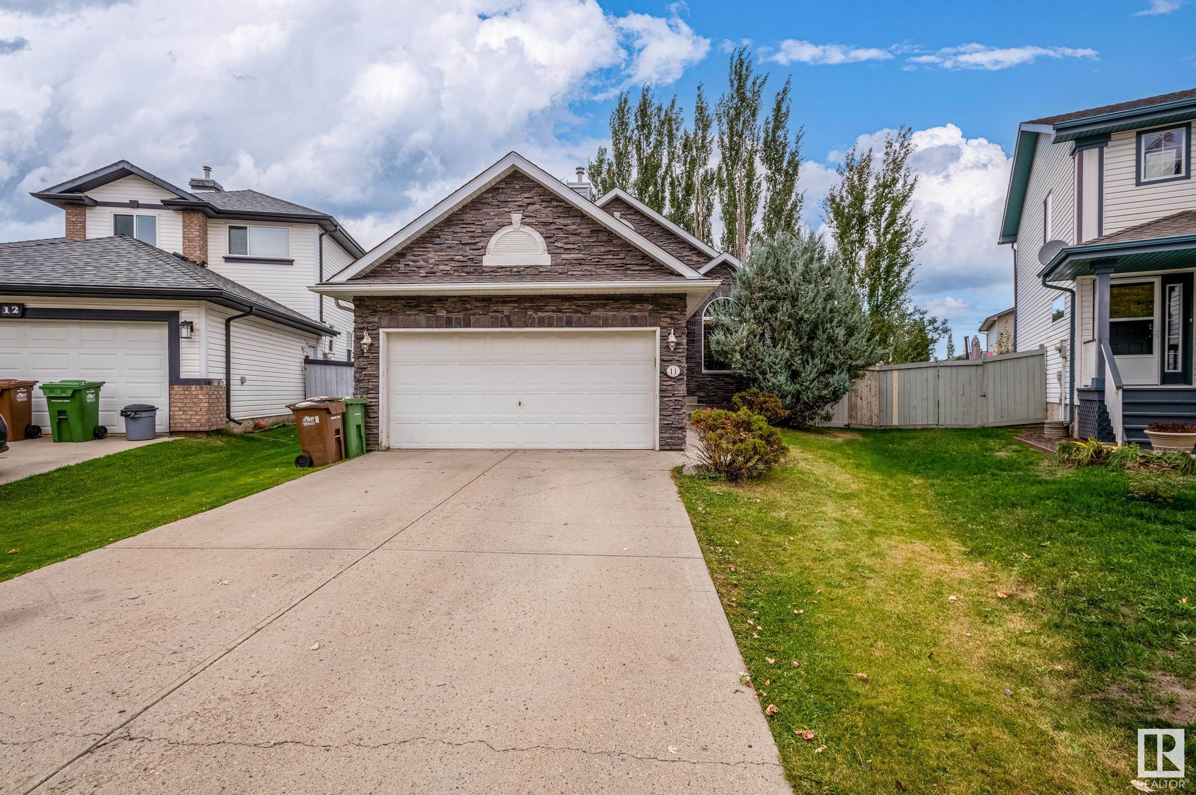 11 Elderberry Court, St. Albert, Alberta T8N6X4 For Sale HouseSigma