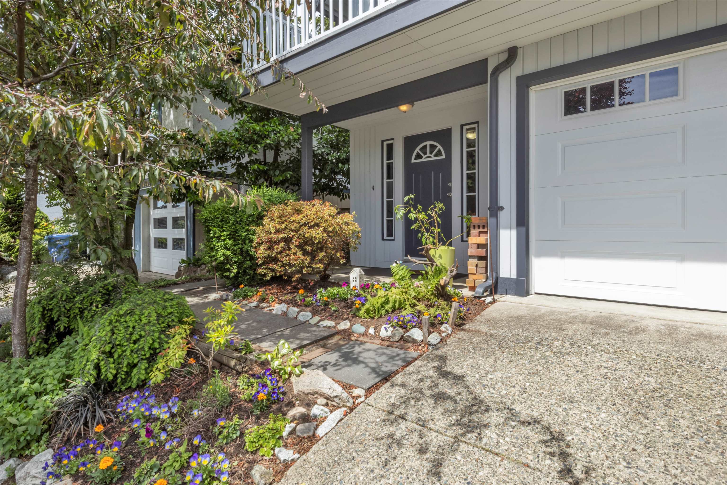 34951 GLENN MOUNTAIN DRIVE, Abbotsford, British Columbia V3G1C2 For