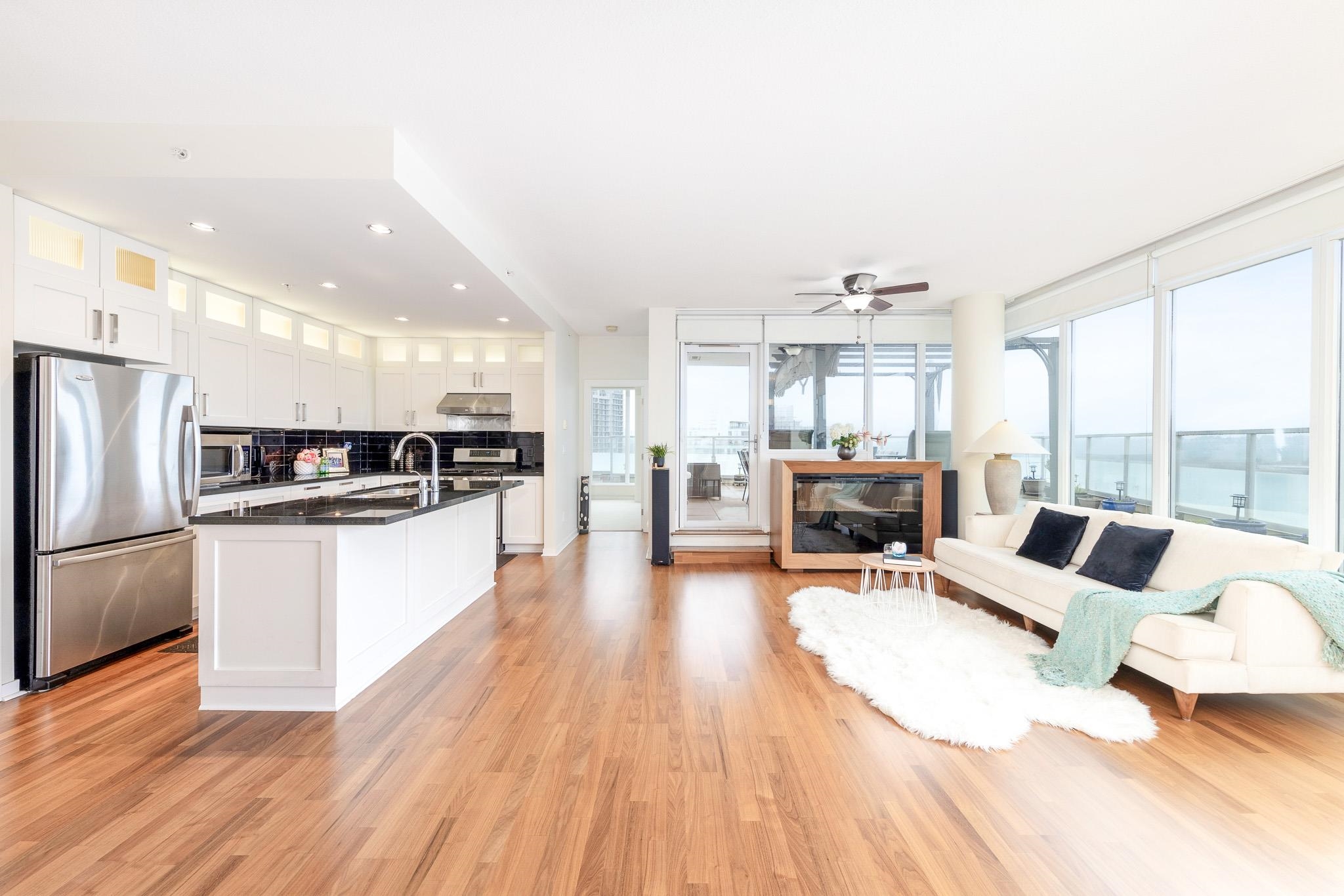 3105 - 2133 Douglas Road, Burnaby, British Columbia V5C0E9 For Sale ...