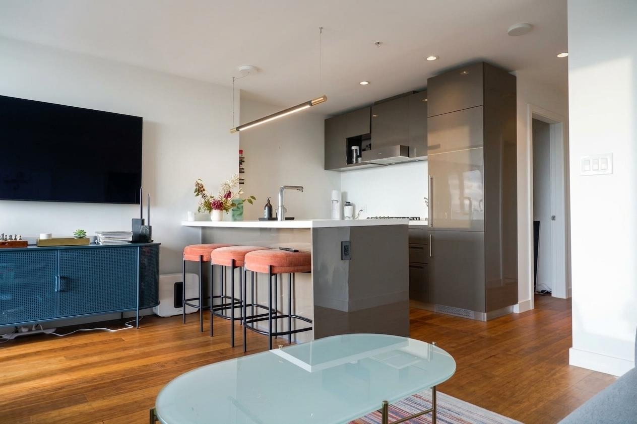 Unit 3811 - 777 Richards Street, Vancouver 3