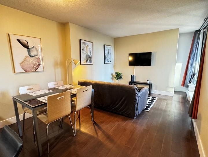 Unit 418 - 1088 Richards Street, Vancouver 2