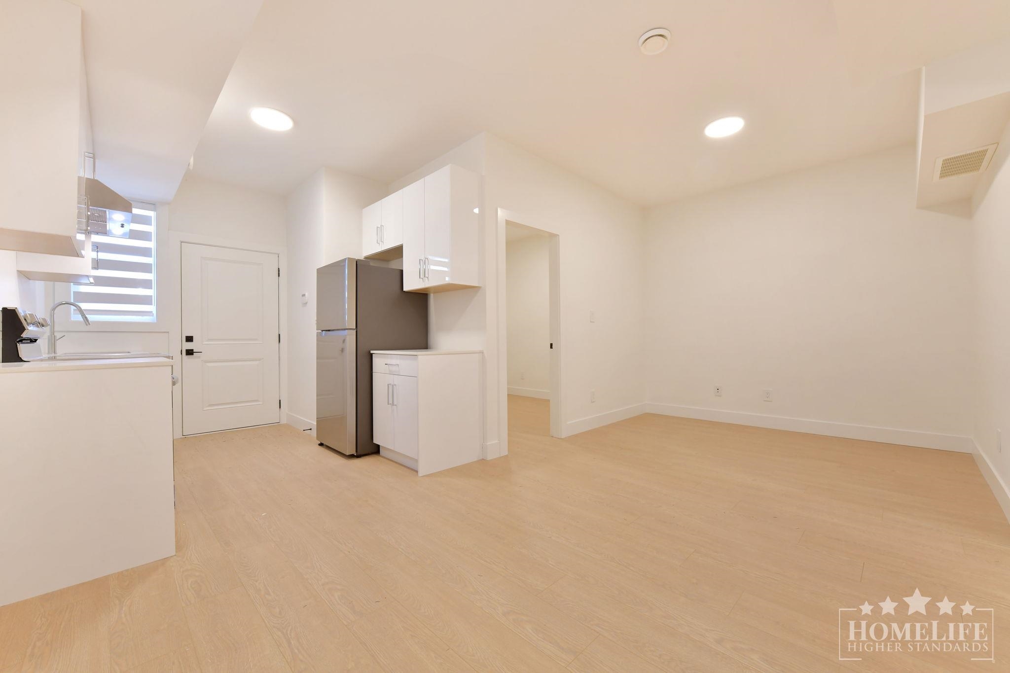 Unit Basement - 16678 16 Avenue, Surrey 3