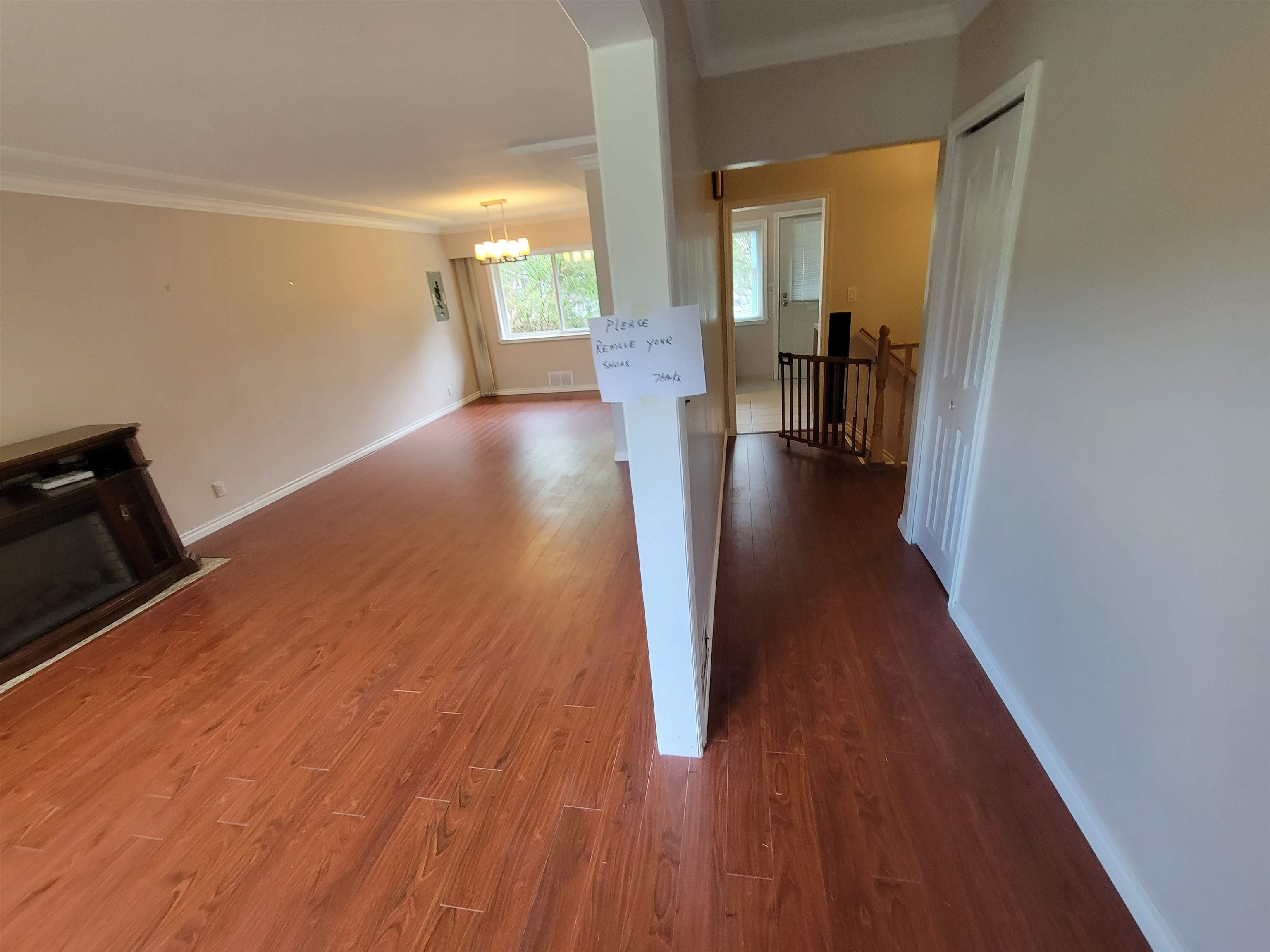 8374 11th Avenue, Burnaby 3