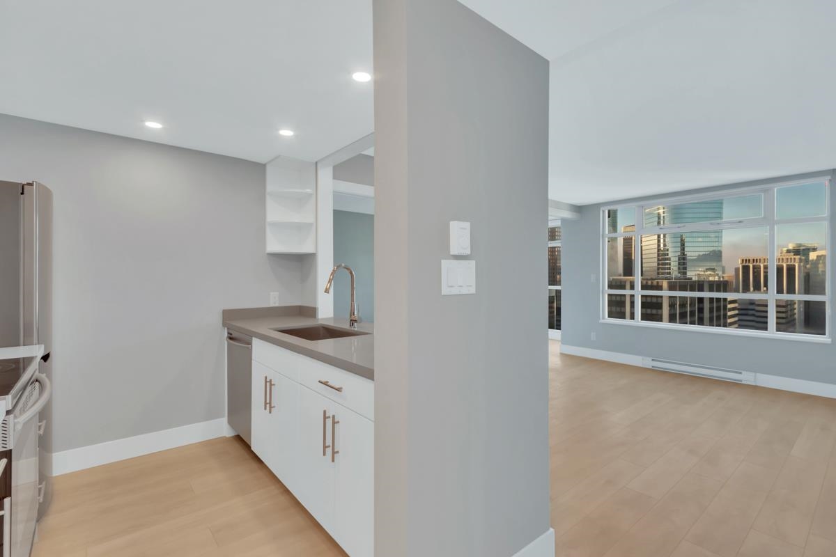 Unit 2503 - 438 Seymour Street, Vancouver 2