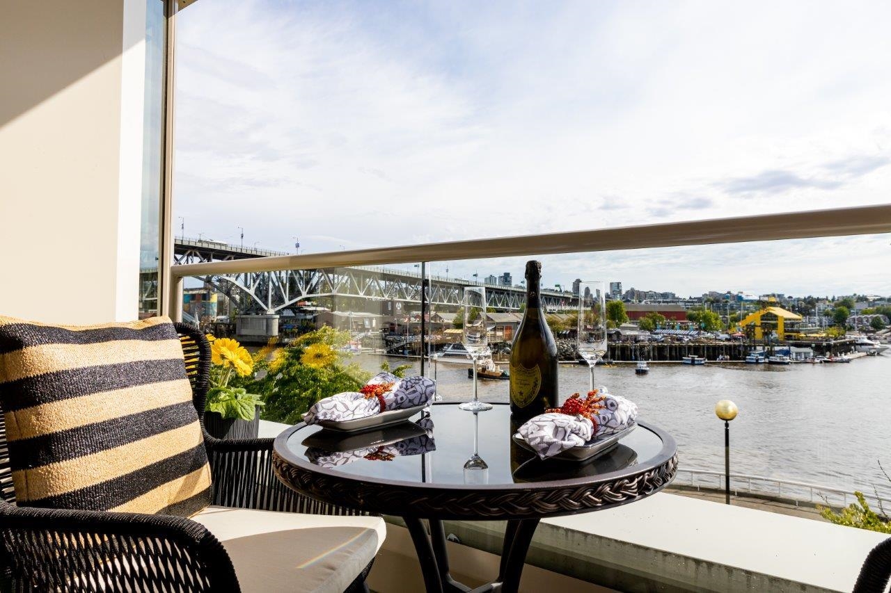 Unit 304 - 1675 Hornby Street, Vancouver 5
