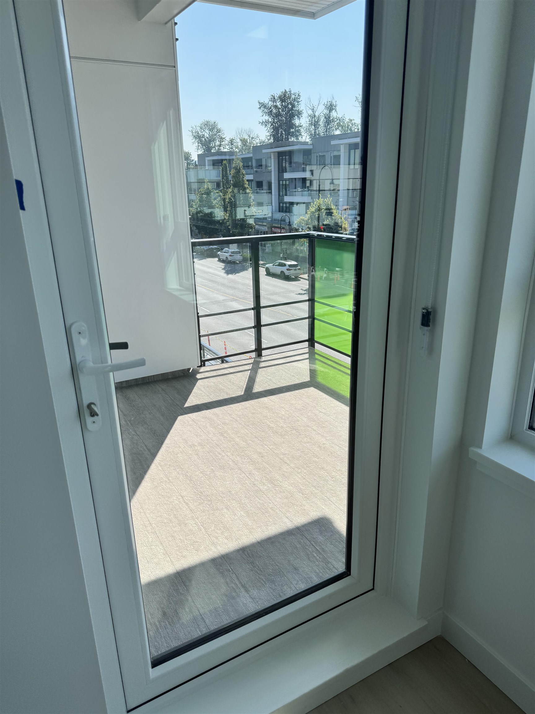 Unit 30 - 1616 Lloyd Avenue, North Vancouver 5