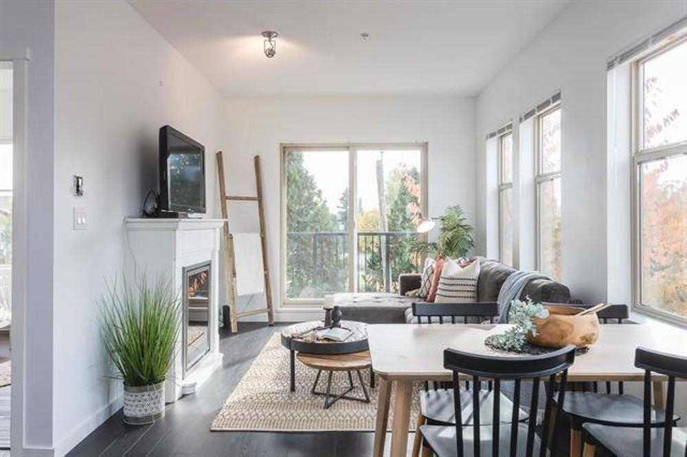 22290 North Avenue, Maple Ridge 2