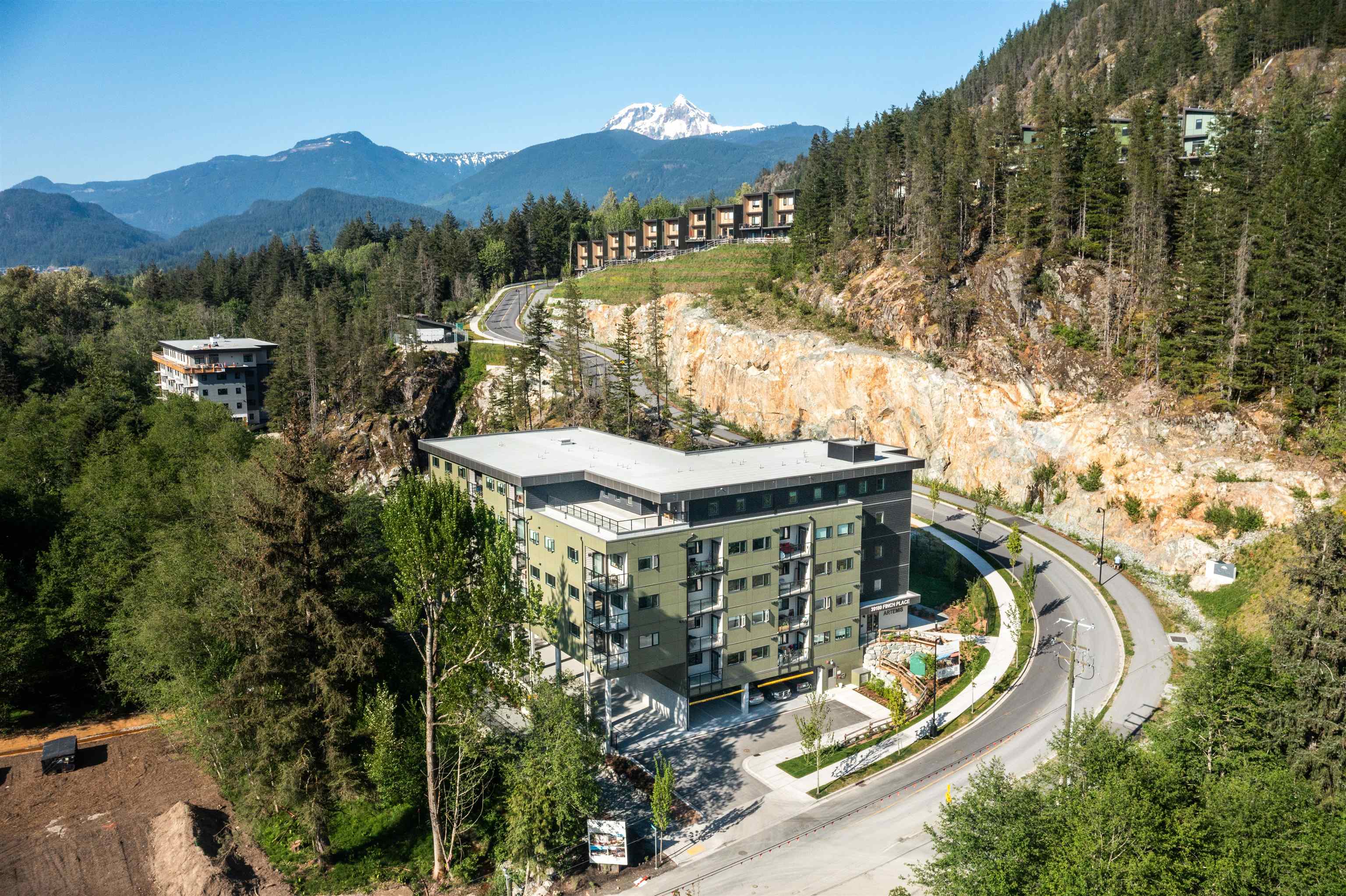 Unit 506 - 39180 Finch Place, Squamish 3
