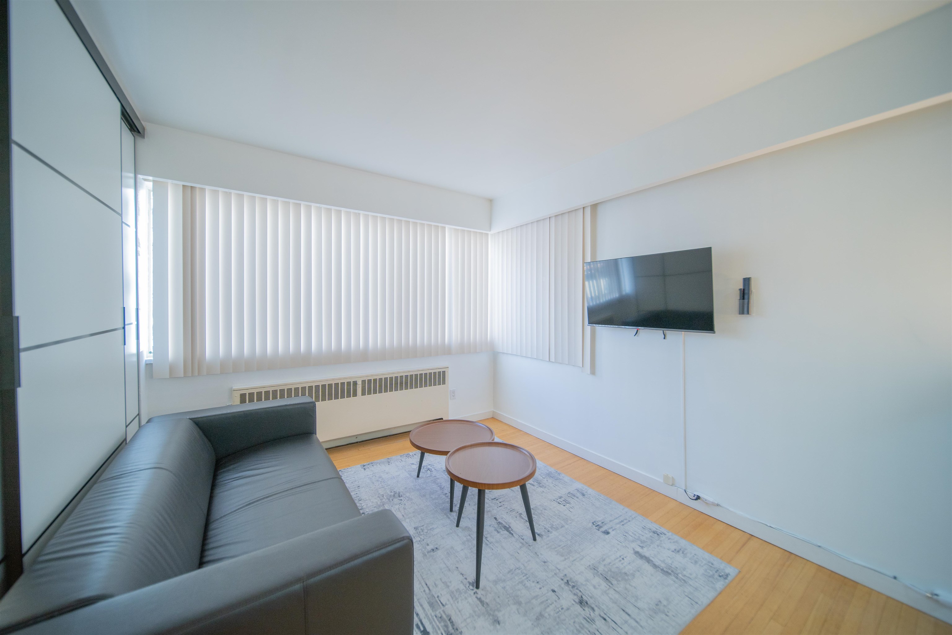 Unit 107 - 1925 Nelsonstreet, Vancouver 4