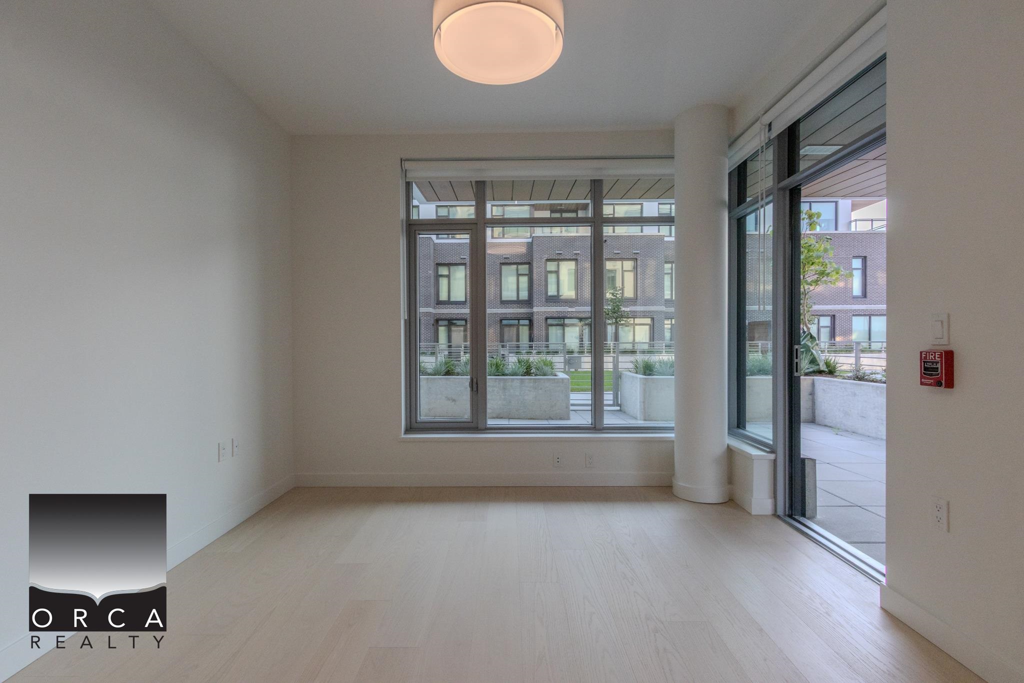Unit 102 - 777 Harbour Way, North Vancouver 3