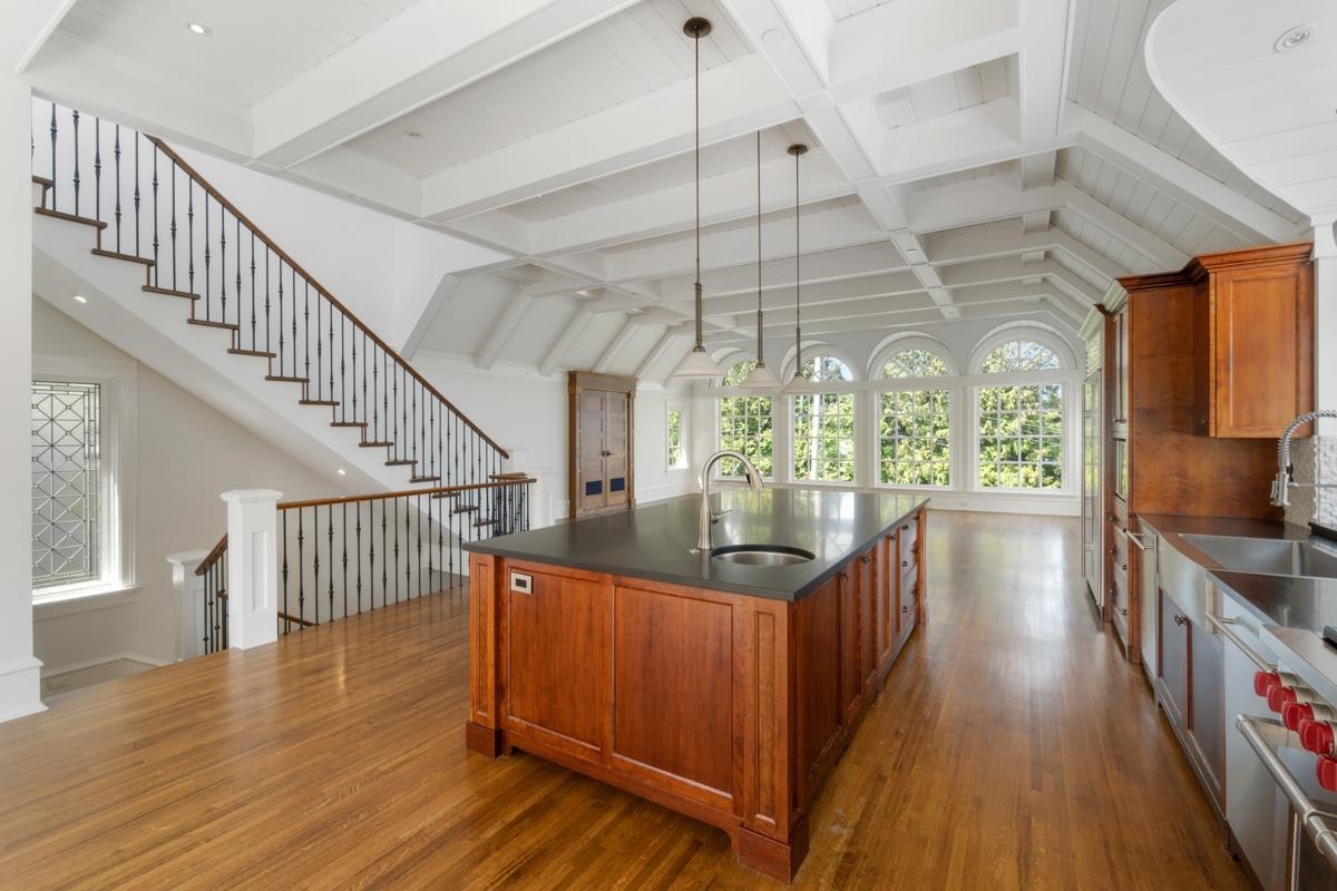 4588 2nd Avenue W, Vancouver 3