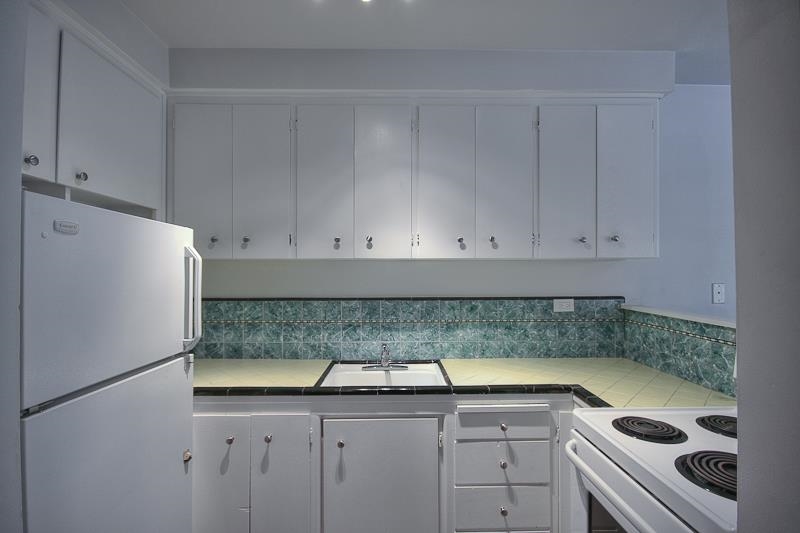 Unit 209 - 1540 Haro Street, Vancouver 5