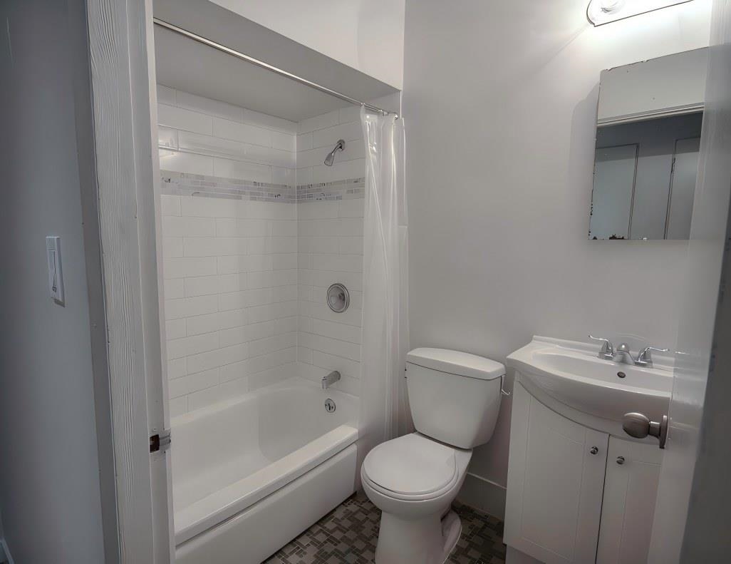 Unit 104 - 1540 Haro Street, Vancouver 4