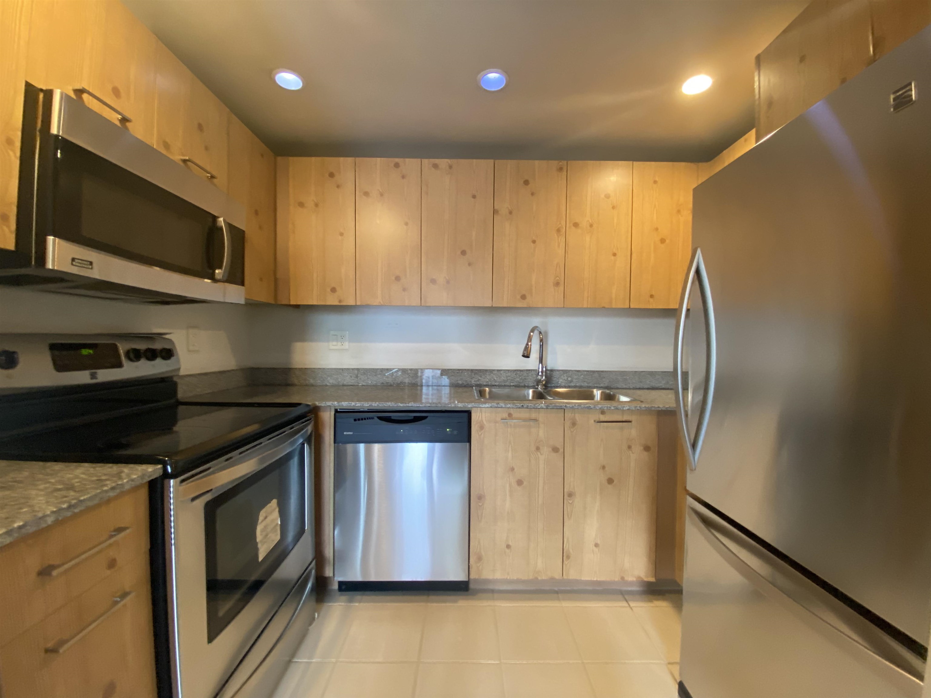 Unit 10XX - 1212 Howe Street, Vancouver 4