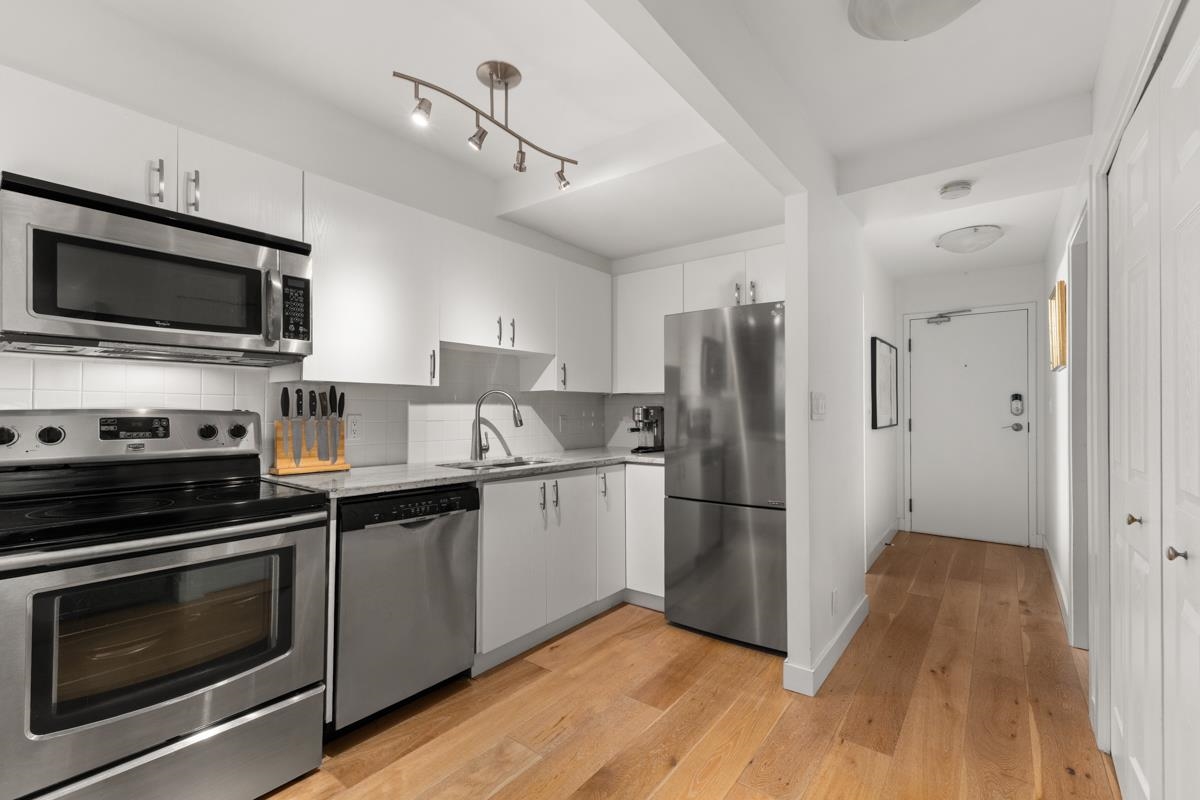 Unit 401 - 1819 Pendrell Street, Vancouver 3