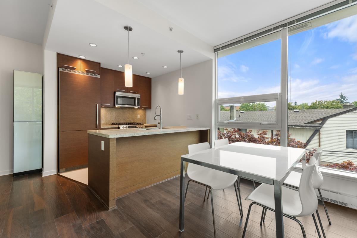 Unit 302 - 2528 Maple Street, Vancouver 4