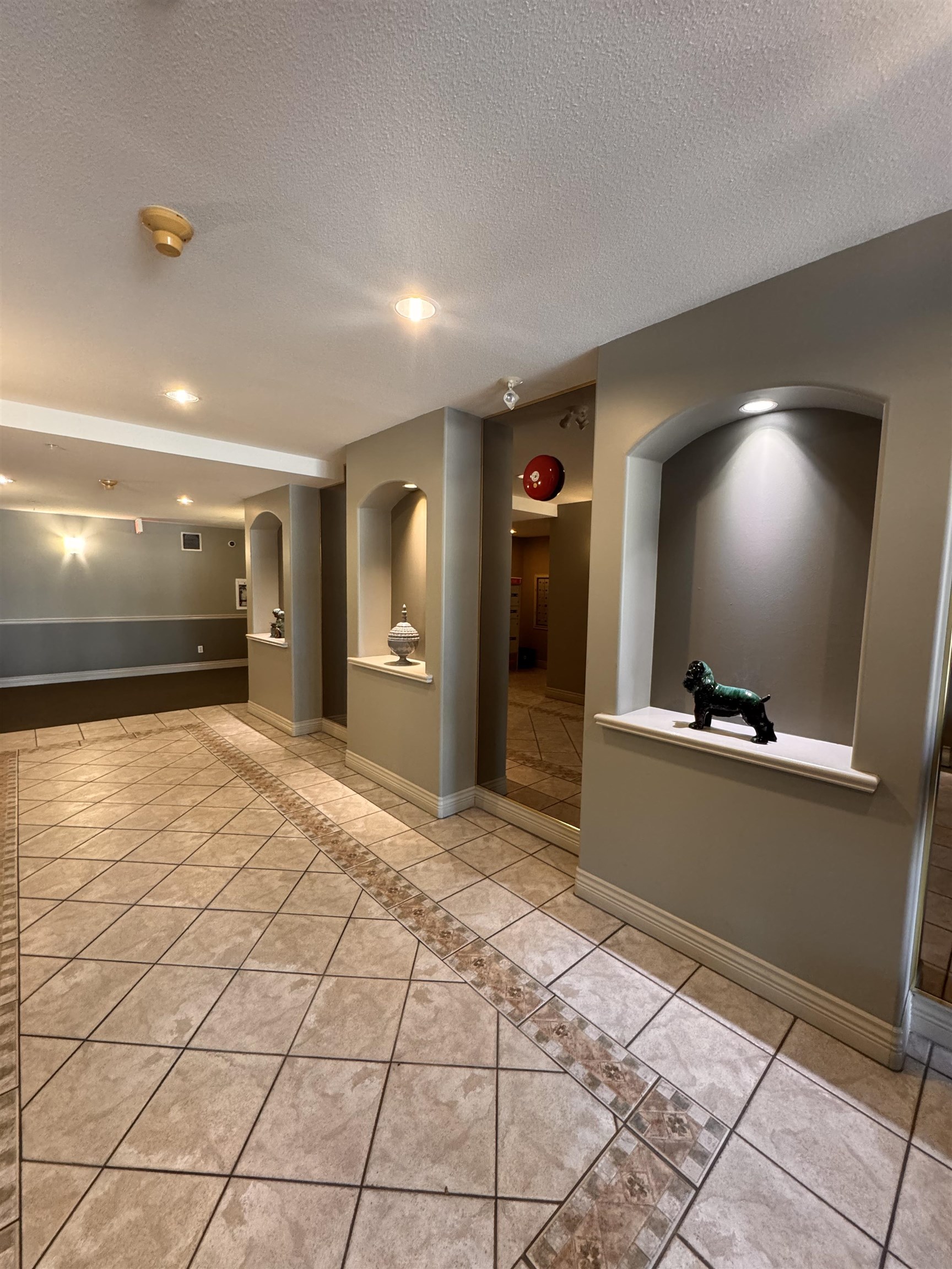 Unit 510 - 22230 North Avenue, Maple Ridge 3