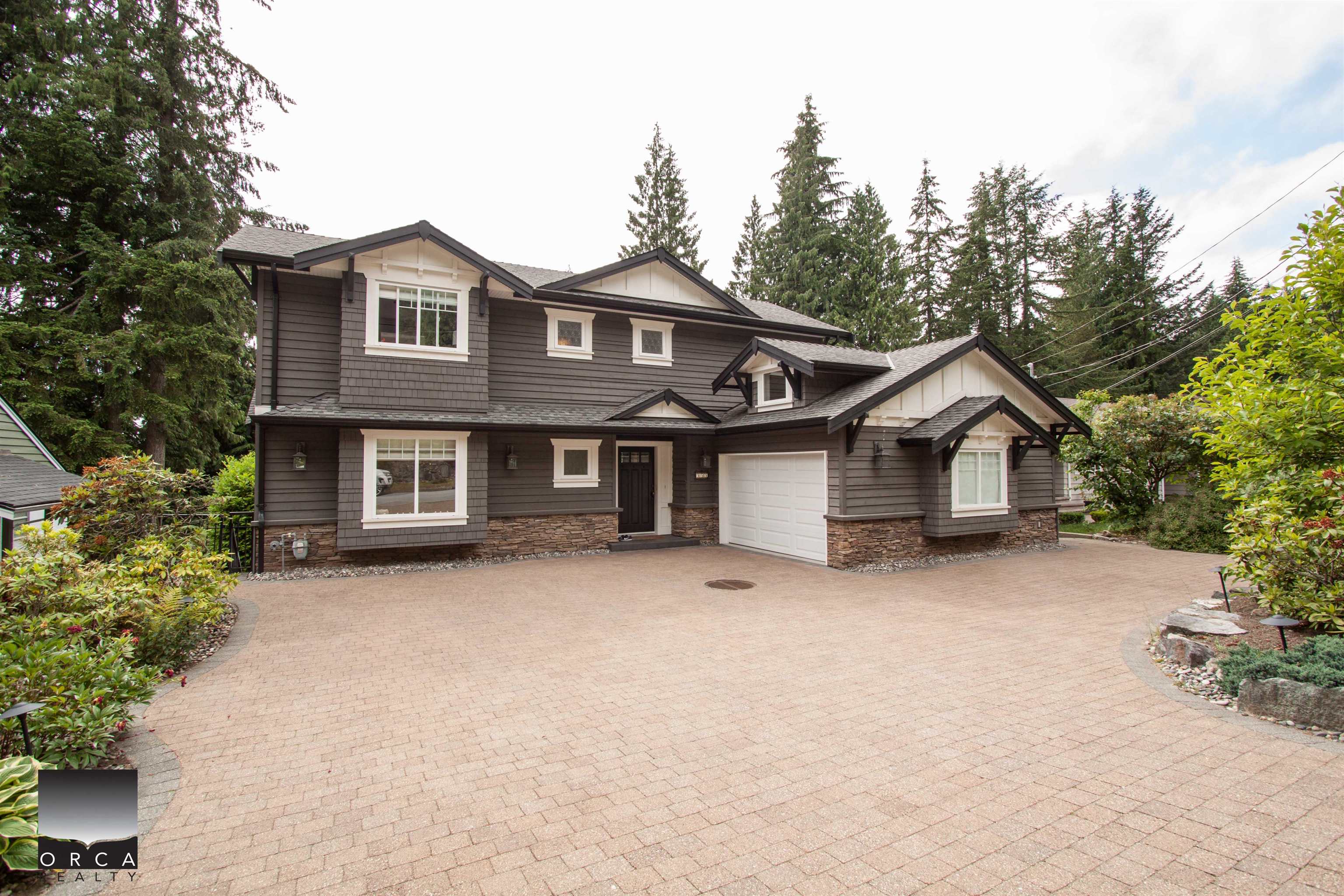 555 Greenway Avenue, North Vancouver 2