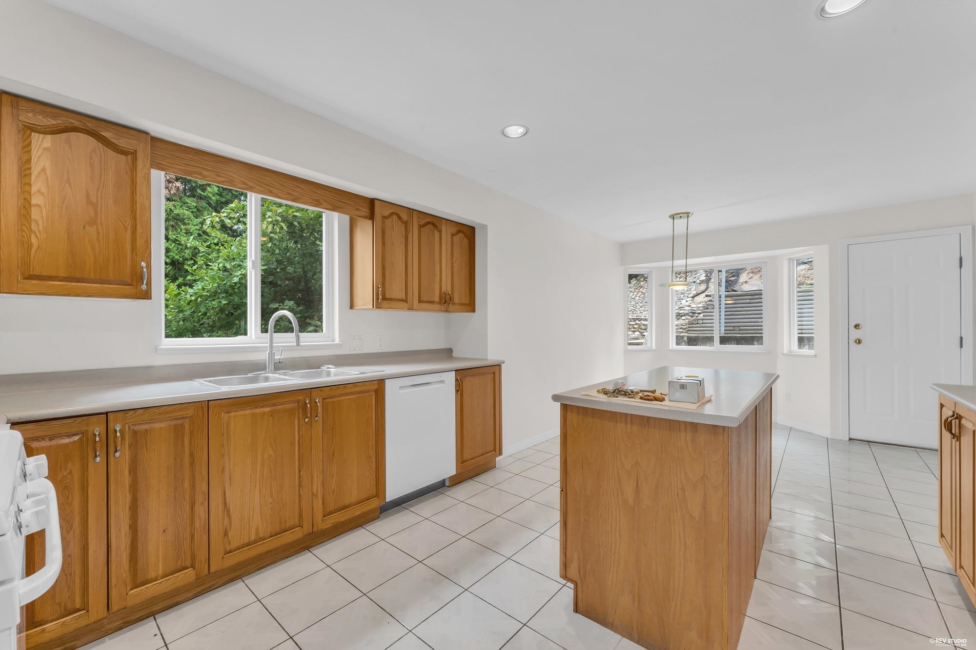 8232 Nechako Drive, Delta 4