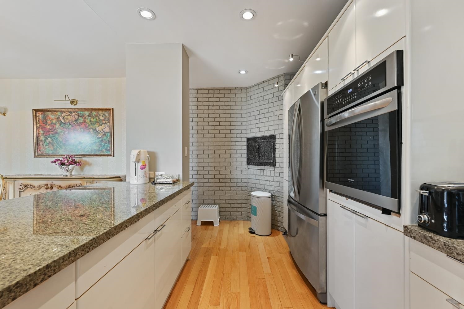 Unit Main Floor - 1053 Millstream Road, Vancouver 3