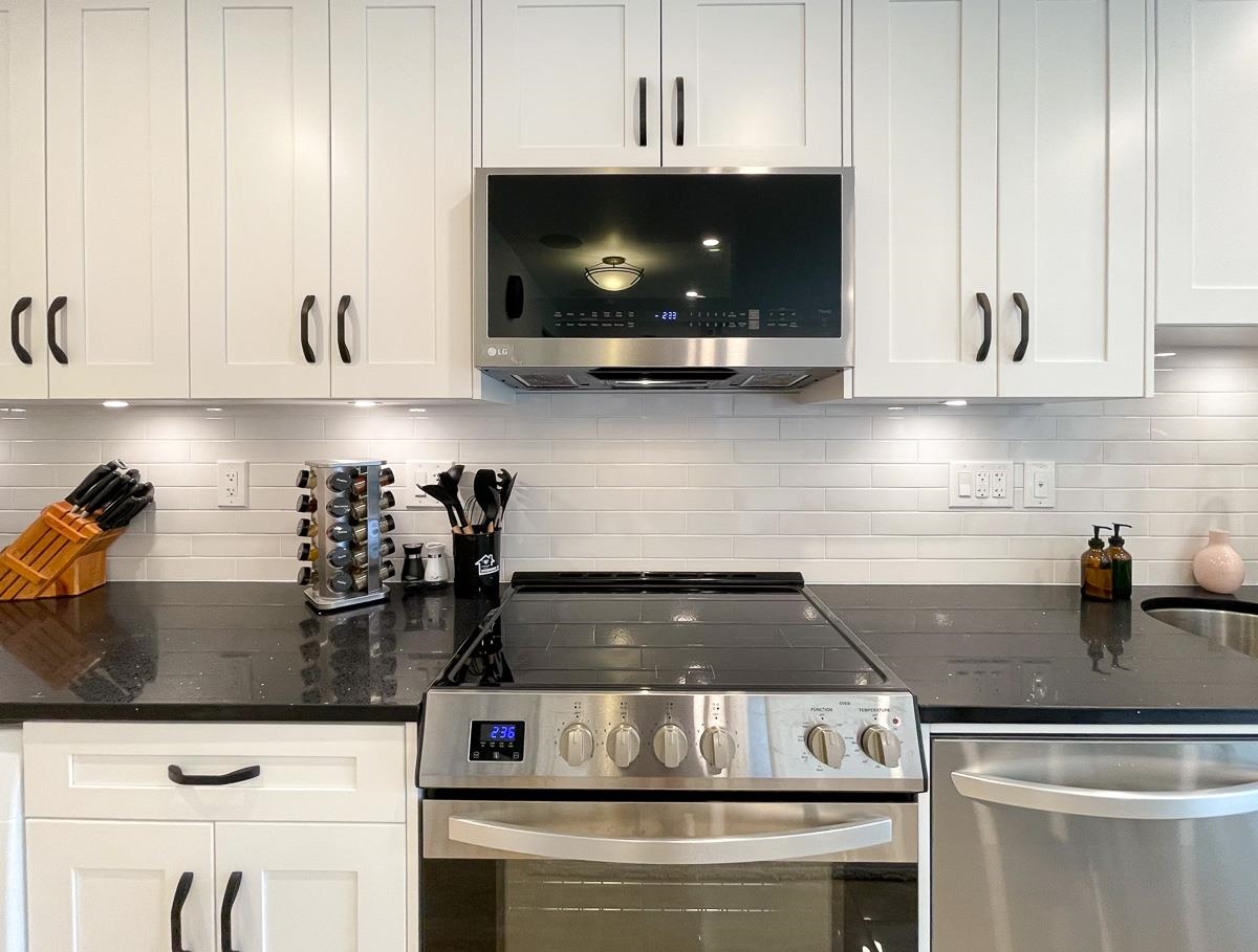 Unit Basement Suite - 7986 Rosewood Street, Burnaby 3