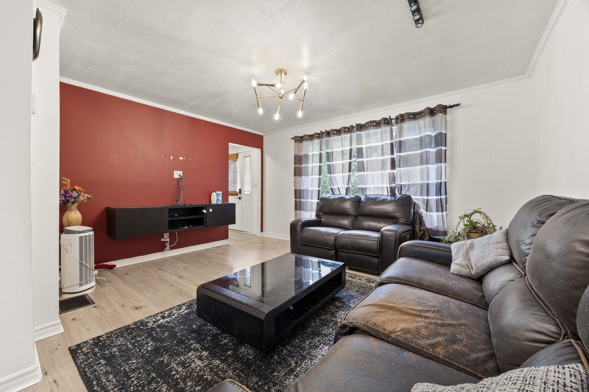 300 Tenth Avenue, New Westminster 3