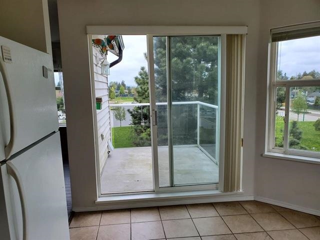 Unit 403 - 12739 72 Ave Avenue, Surrey 5