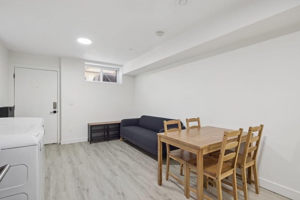Unit 2 - 6262 Battison Street, Vancouver 5