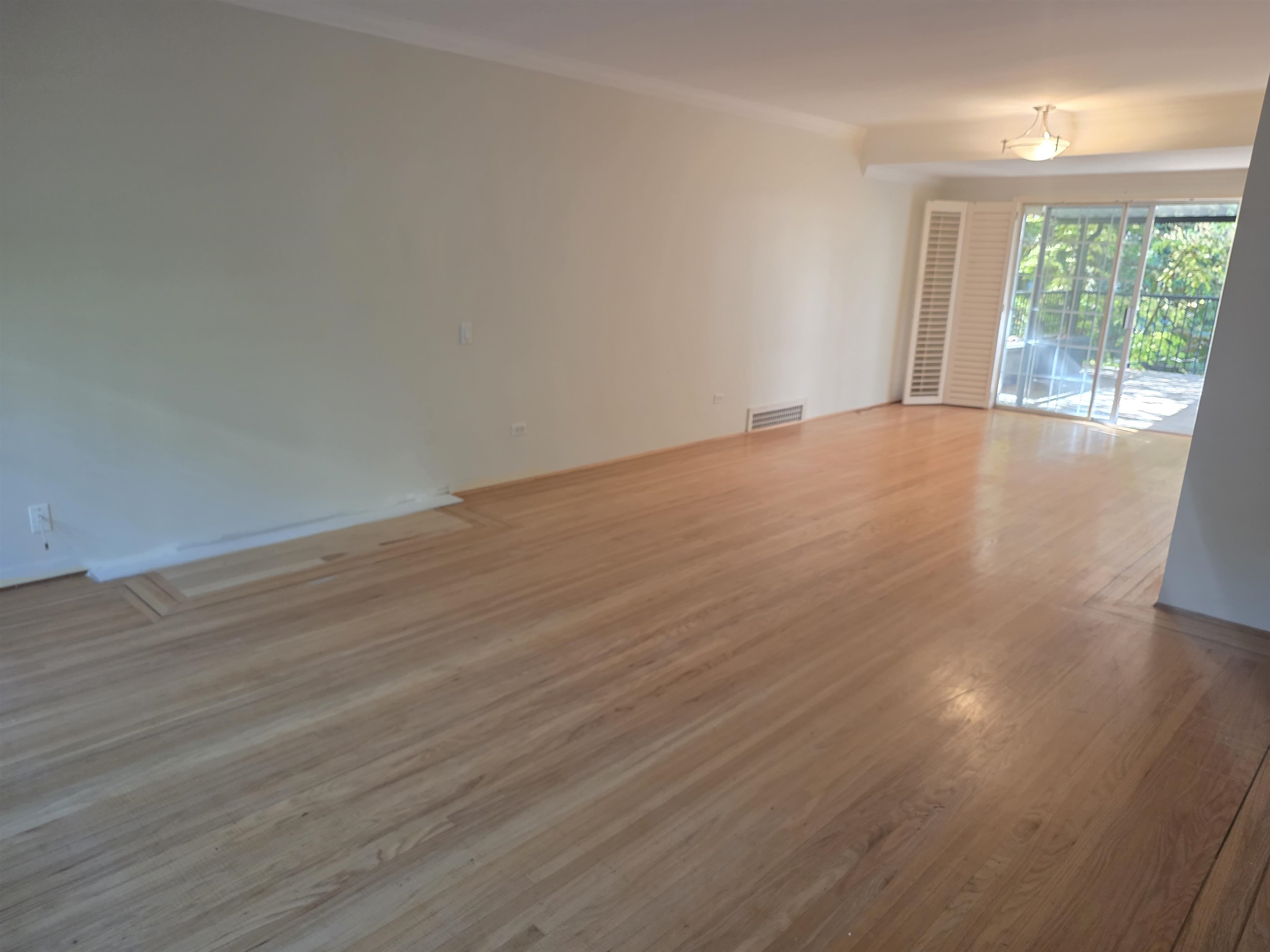 6049 Dunbar Street, Vancouver 4