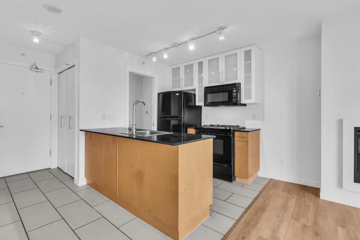 Unit 1703 - 1225 Richards Street, Vancouver 2