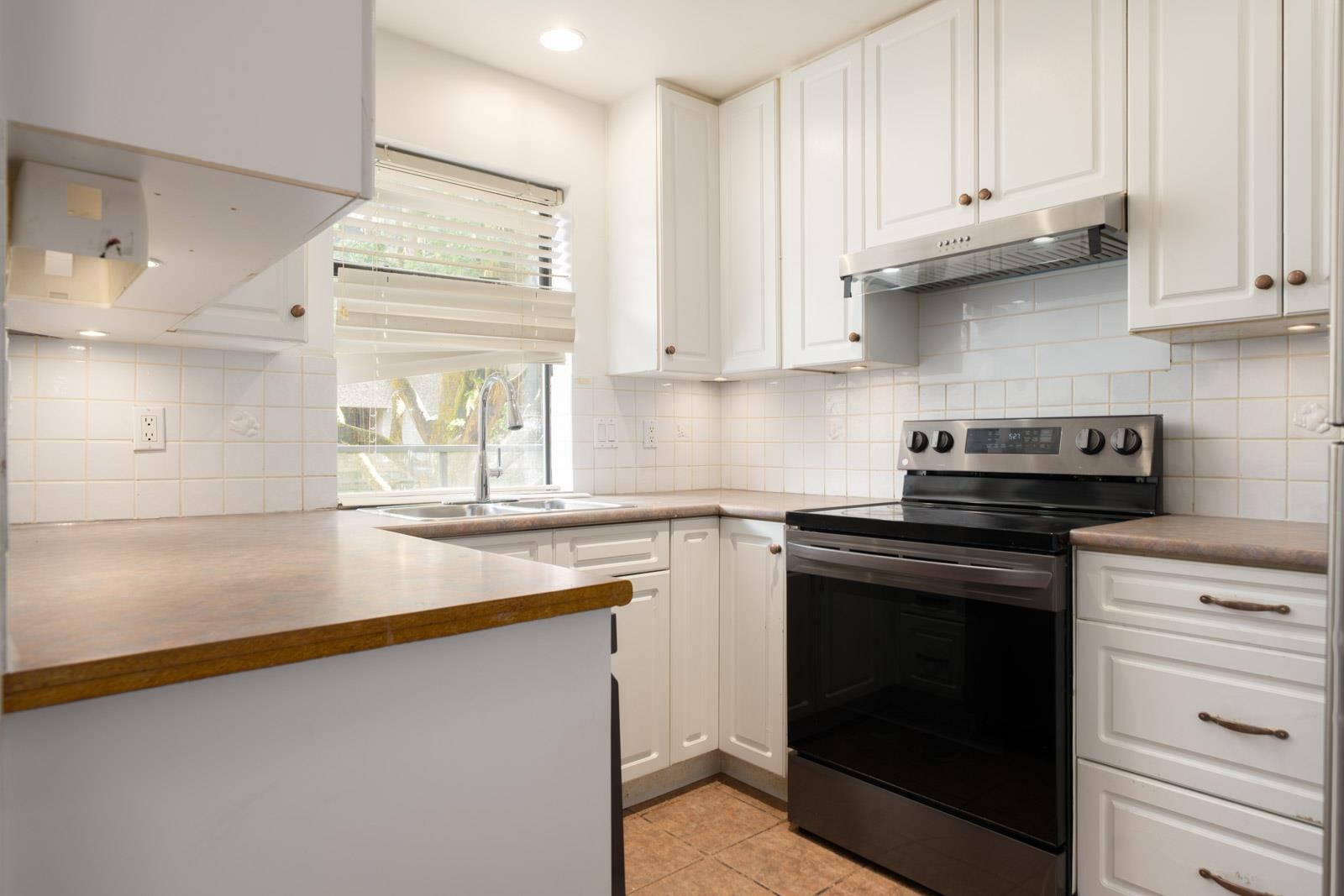 Unit 111 - 8460 Ackroyd Road, Richmond 2