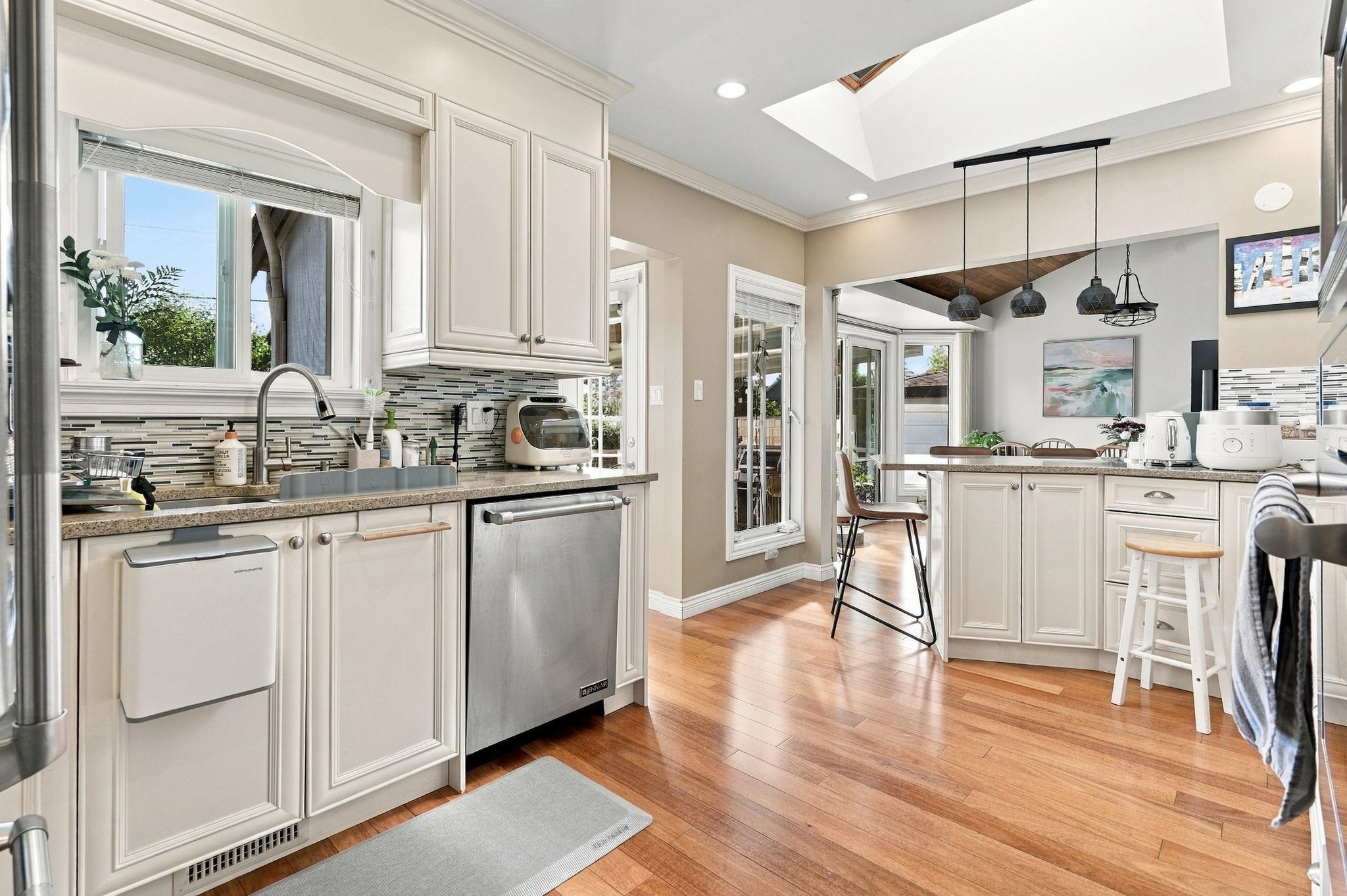 4027 Sunnycrest Drive, North Vancouver 5