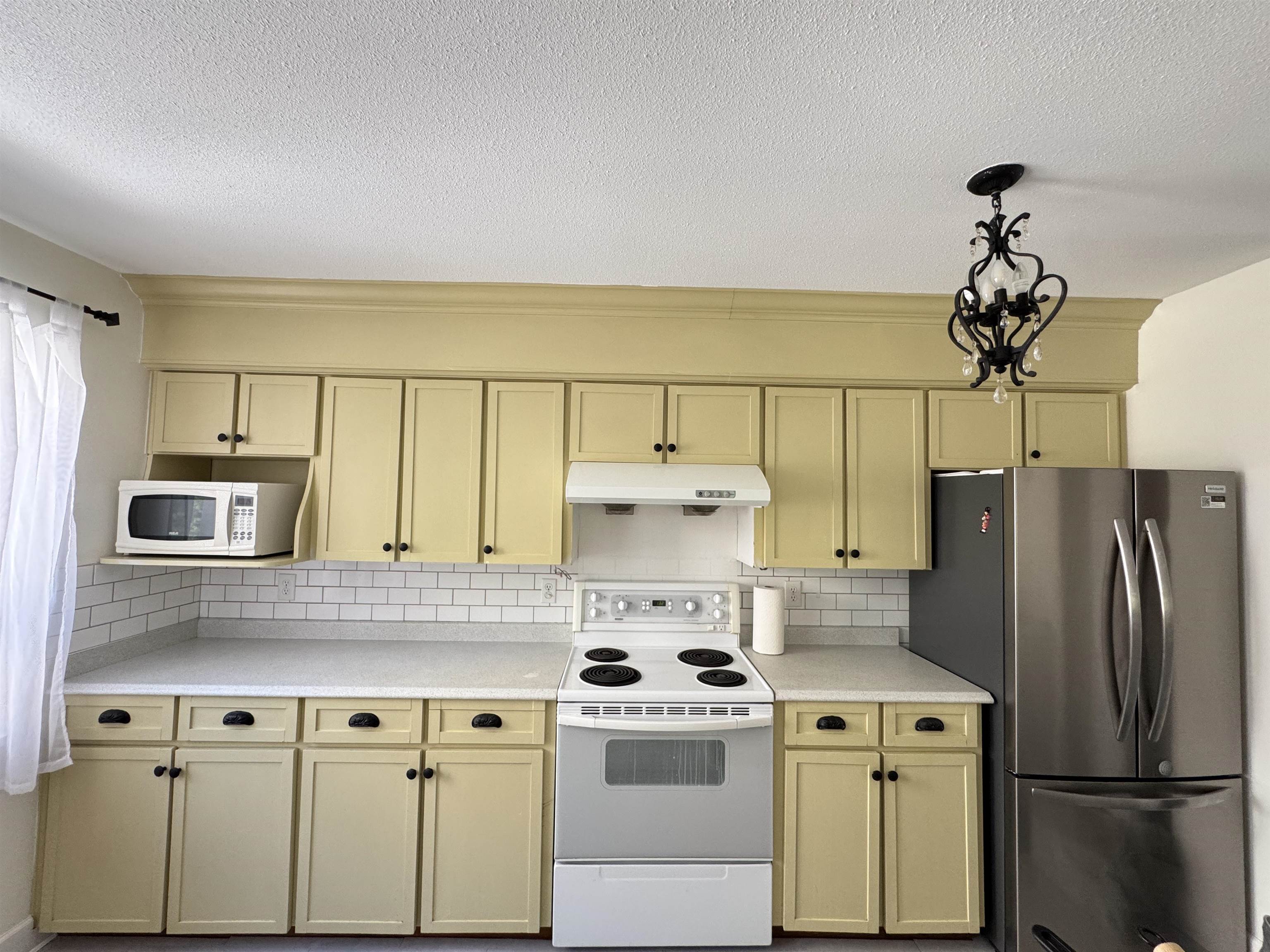 Unit 7 - 7311 Moffatt, Richmond 4