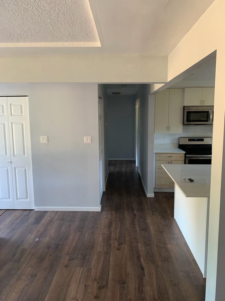 Unit Upstairs - 2405 Norcrest Court, Burnaby 3