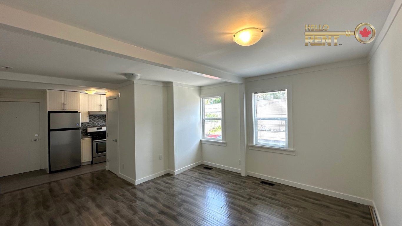 Unit 102 - 130 Lonsdale Avenue, North Vancouver 2