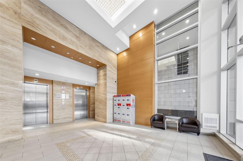Unit 6xx - 2968 Glen Drive, Coquitlam 2