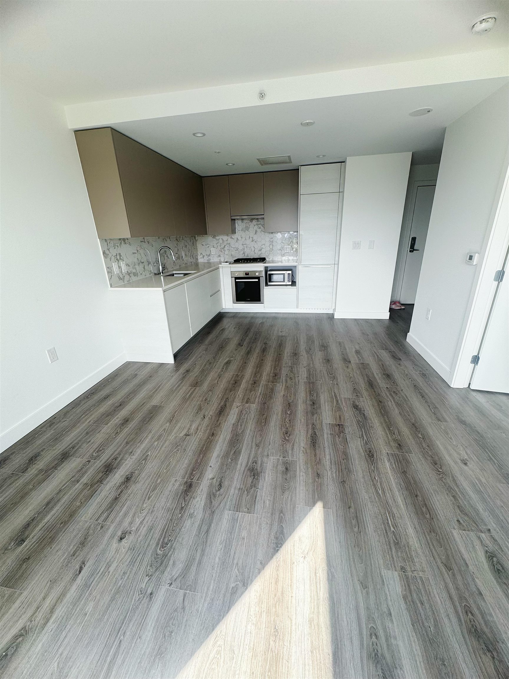 Unit 1708 - 8188 Fraser St, Vancouver 4