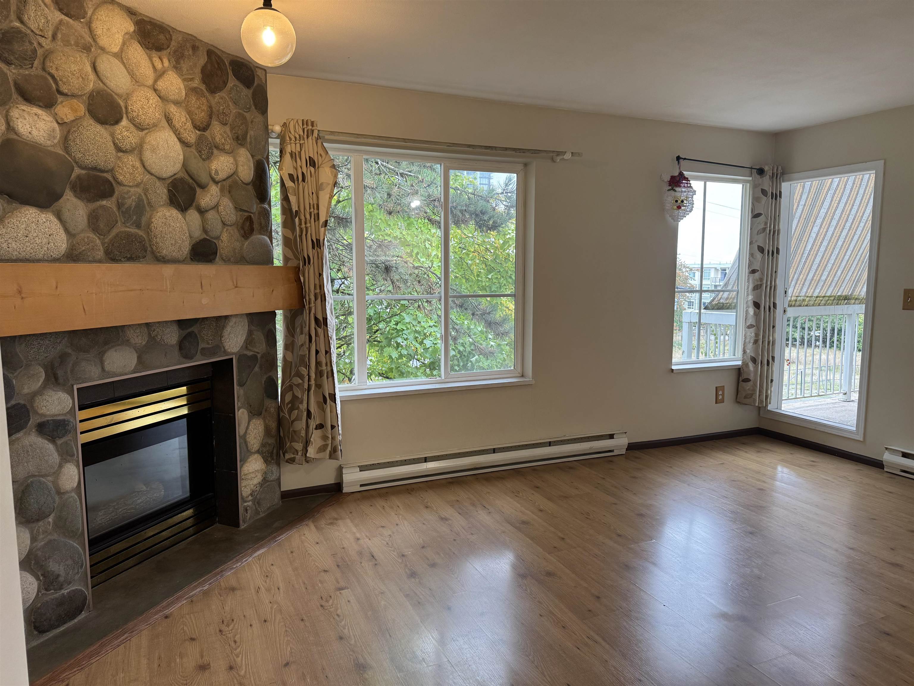 Unit 302 - 10668 138 St, Surrey 2