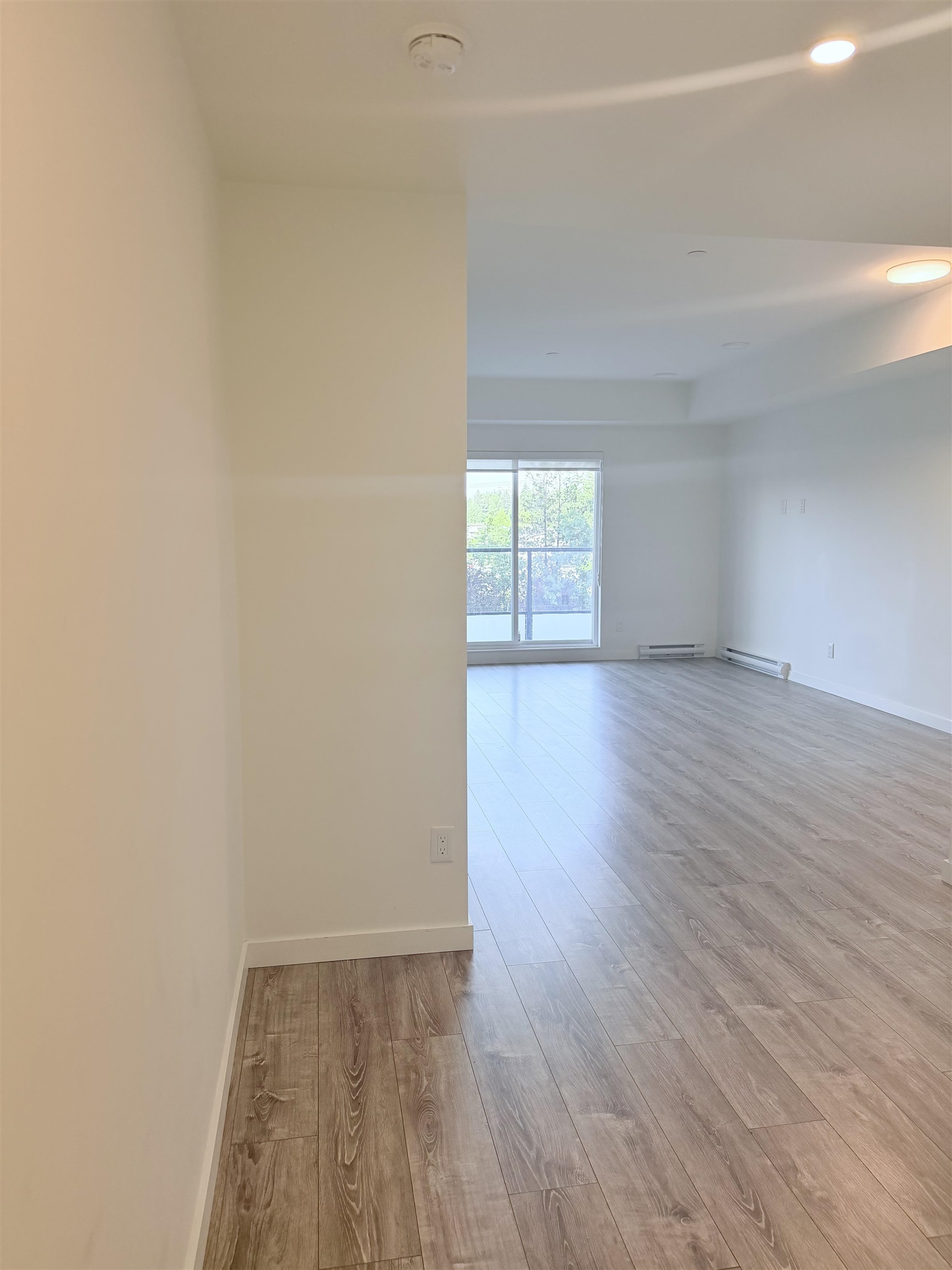 Unit E305 - 10829 140 St, Surrey 4