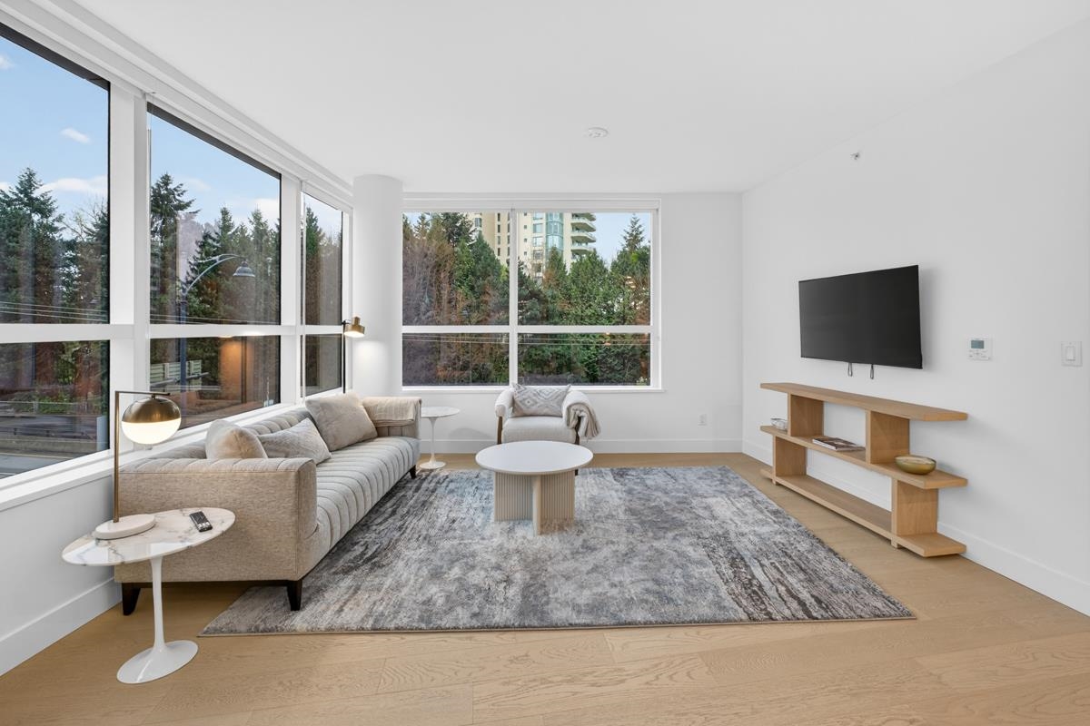 Unit 405 - 423 6th St, West Vancouver 3