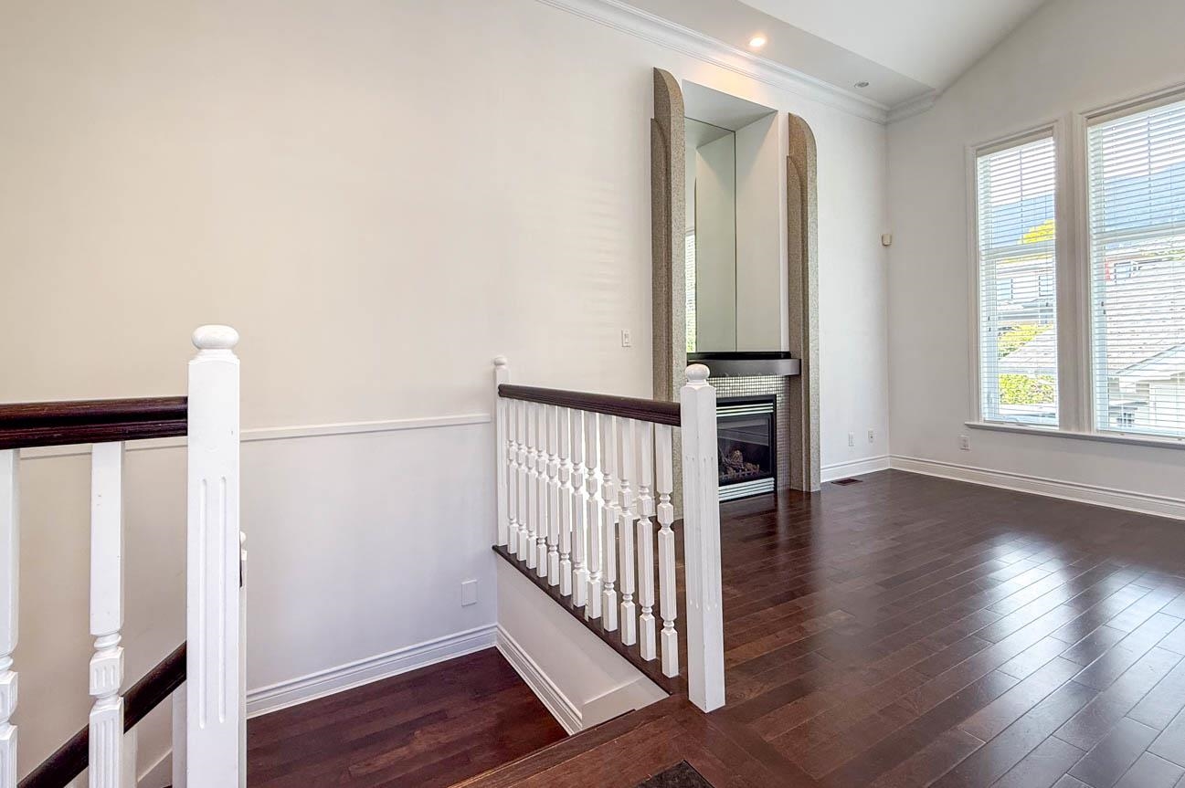 2307 Marine Drive, West Vancouver 4